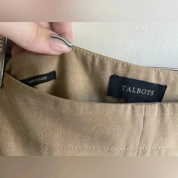 Talbots Heritage Pull On Pants Khaki Tan Size 10 Womens Dress Tapered Leg Office - Picture 3 of 5